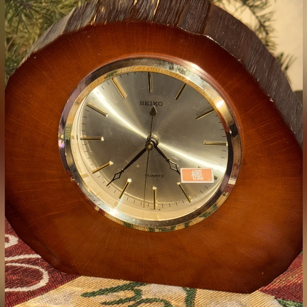 Seiko quartz wood clock